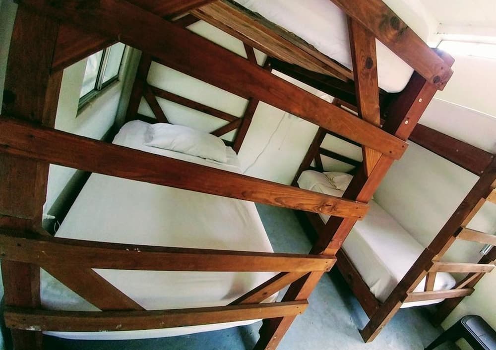 Media Luna Hostel Baru