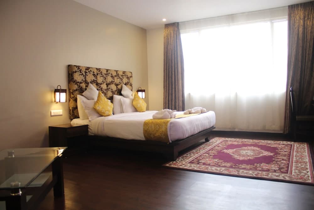 The Lindsay Cheu Den