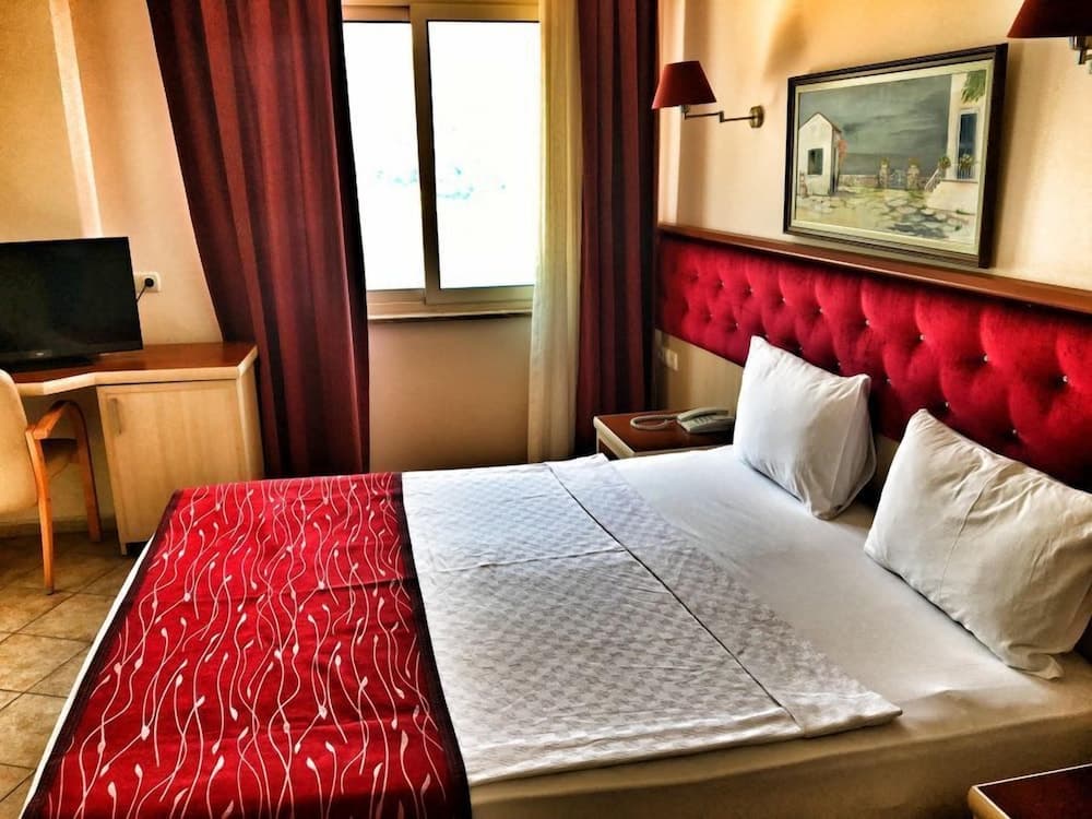 Calipso Beach Turunc Hotel