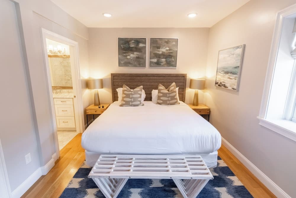 The Newport Lofts - 364 Thames Street