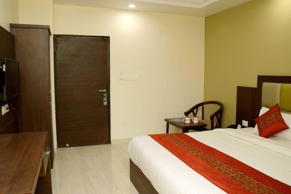 OYO 4107 Hotel Aroma Inn