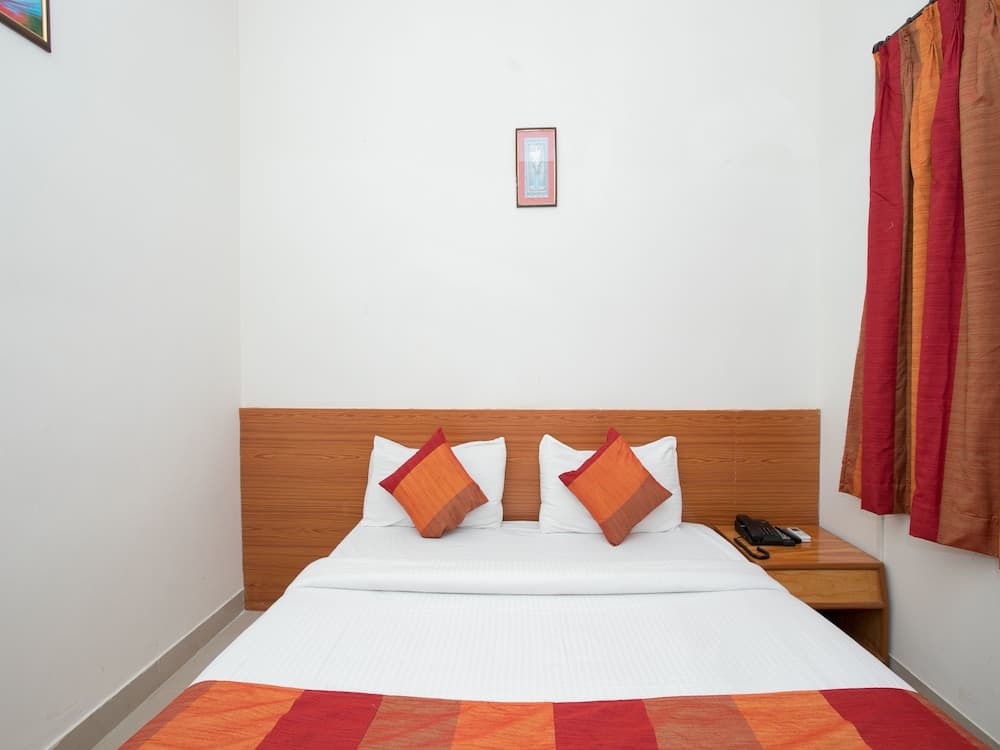 OYO 8845 Airport AC Transit Stay