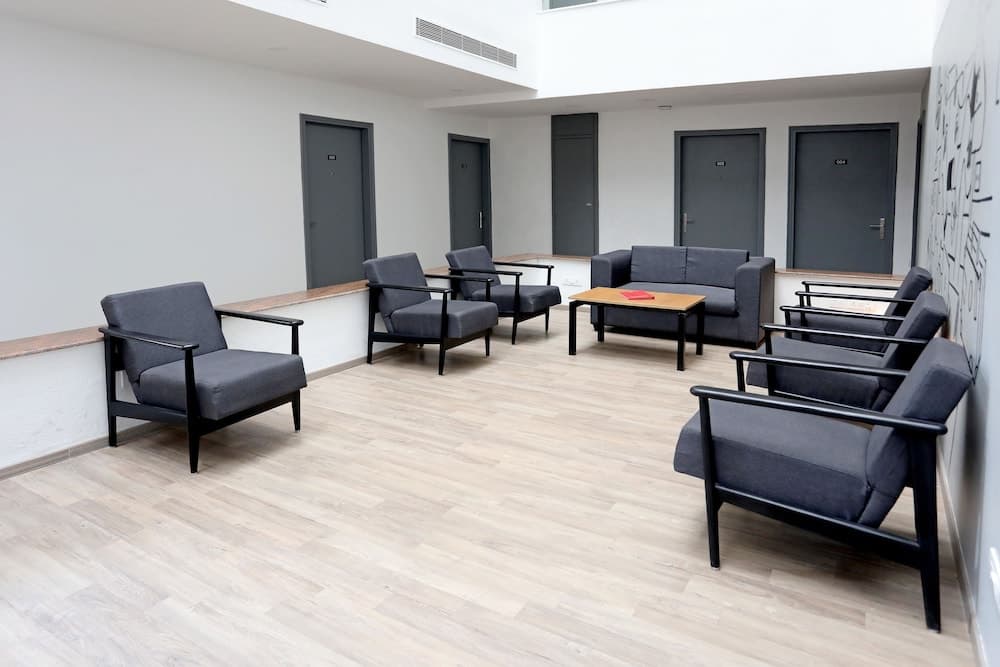 OYO Townhouse 027 Sector 15 Gurgaon