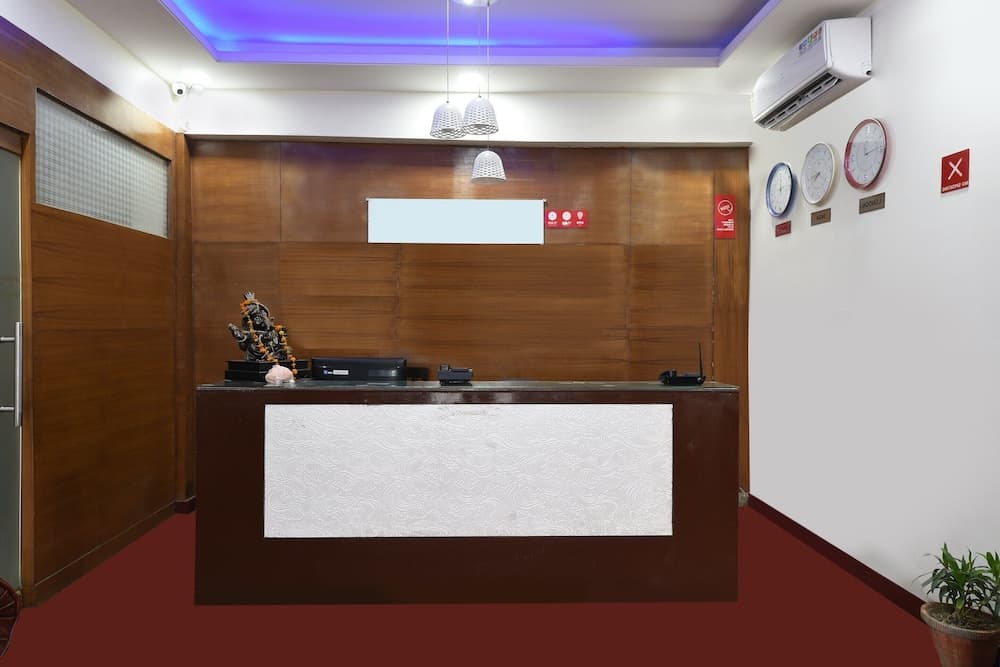 OYO 8500 Hotel Sun Palace Residency