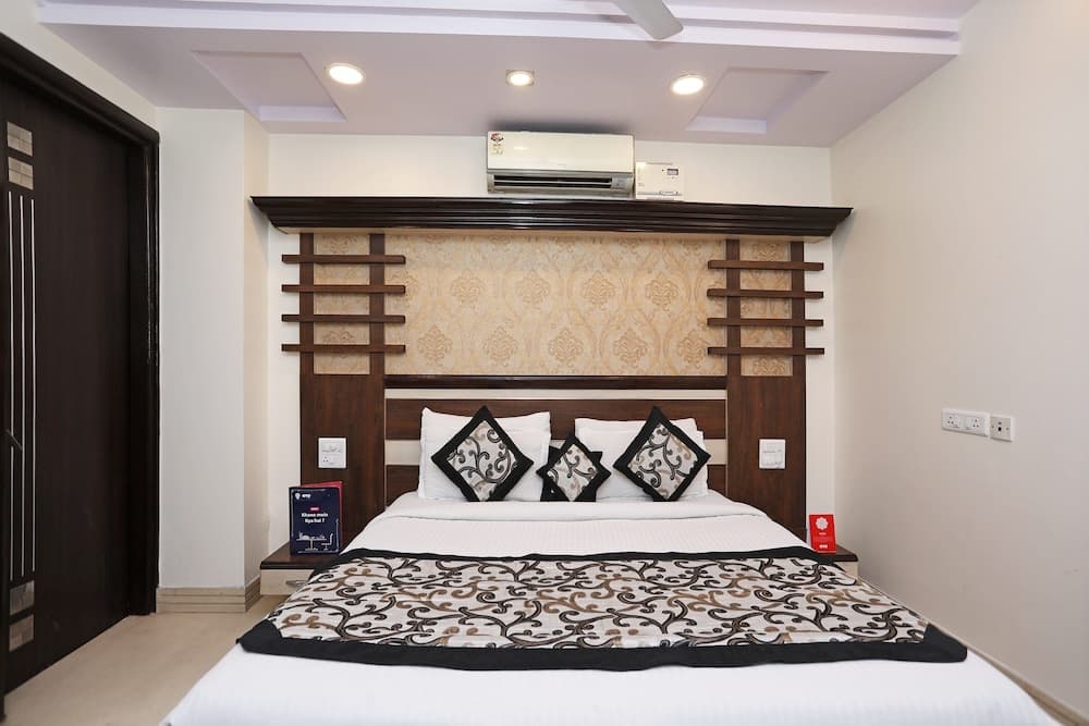 OYO 463 Hotel Metro View Inn