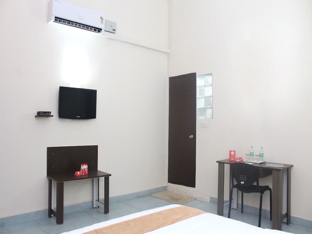 OYO 4641 The Sangh Gunny