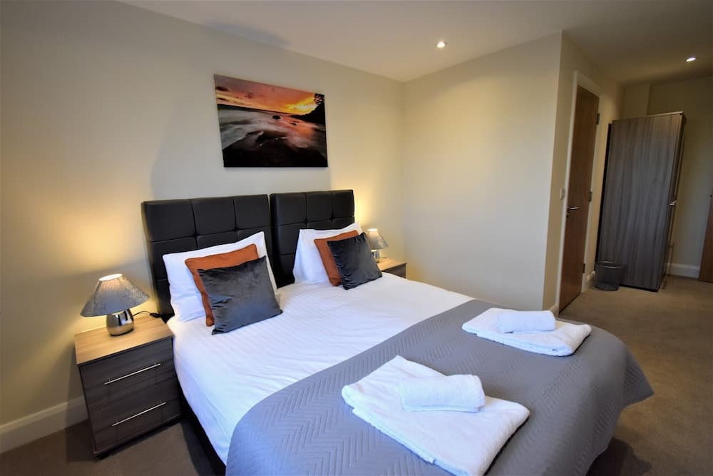 Heathrow Living Serviced Apartments by Ferndale