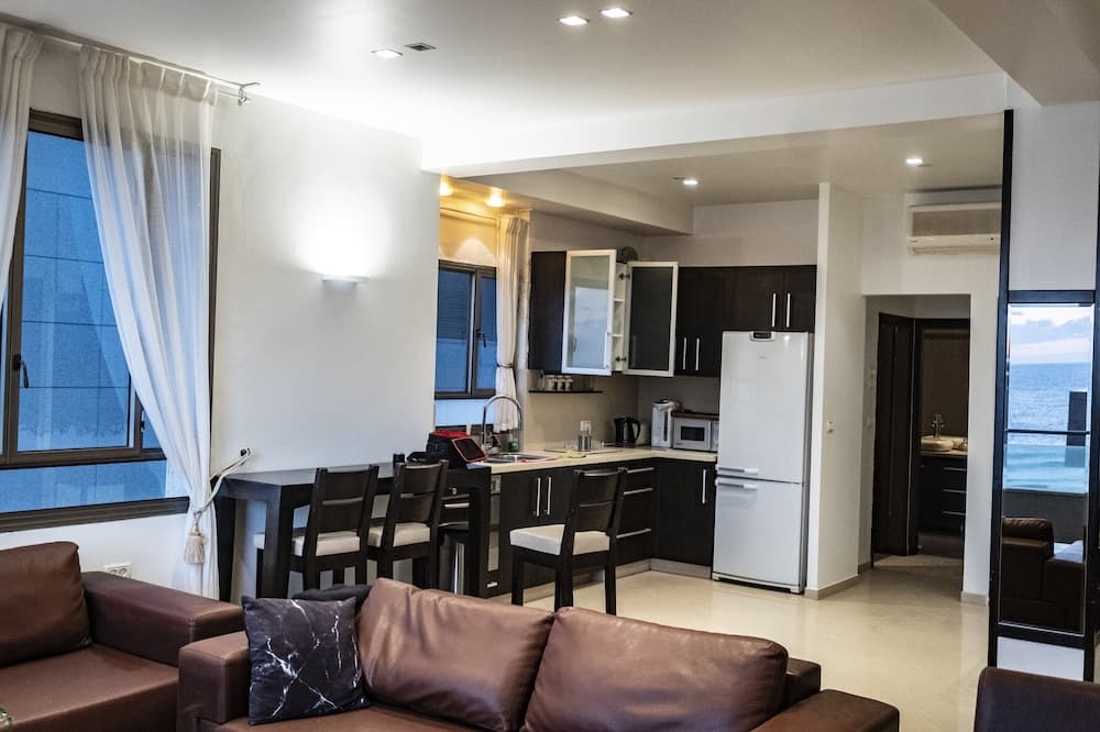 Panoramic Ocean View 1 min From the Sea