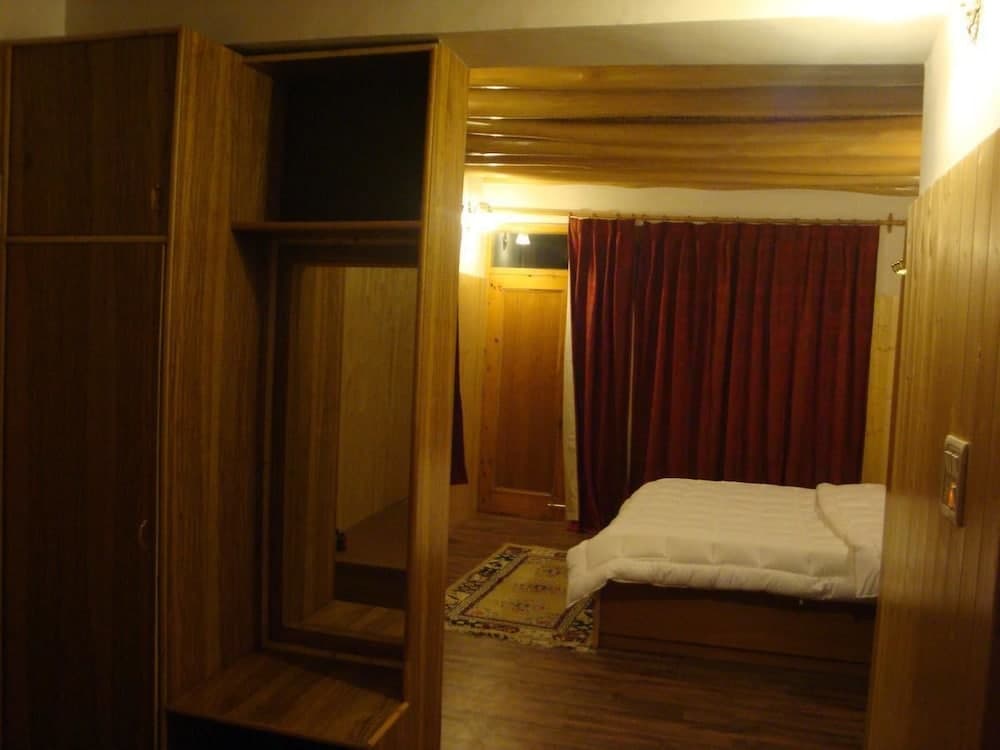 Radhu's Boutique Inn