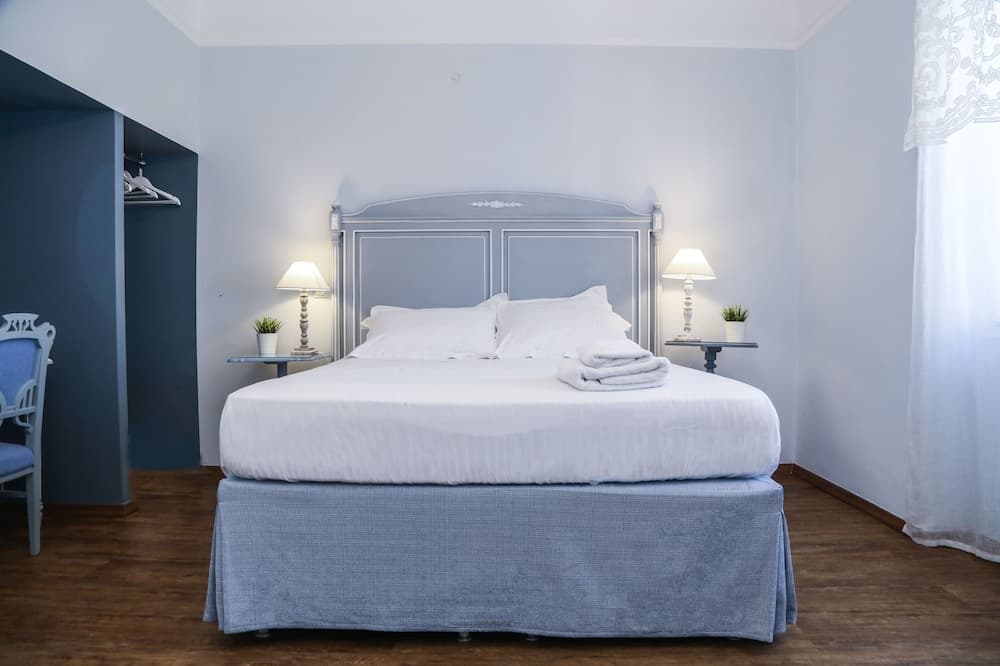 The Koukaki Residence