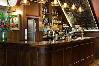 The Grafton Arms Pub & Rooms