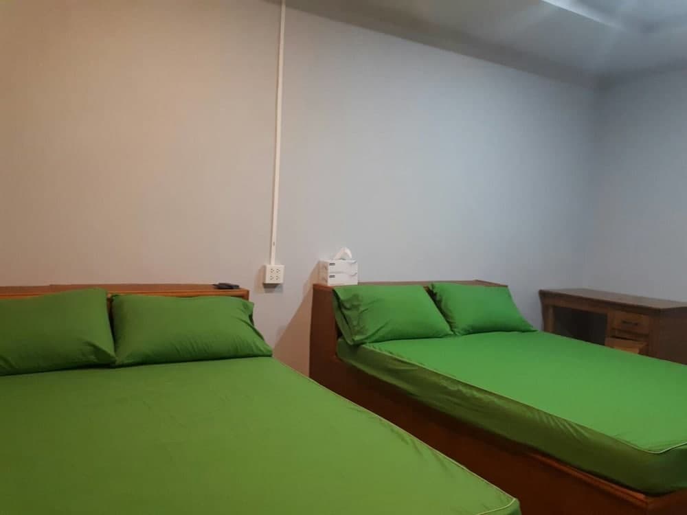 Longgaeng Wang Chompoo