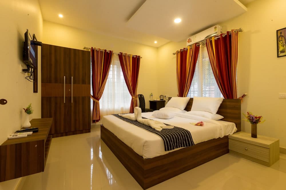 Girassol serviced villa