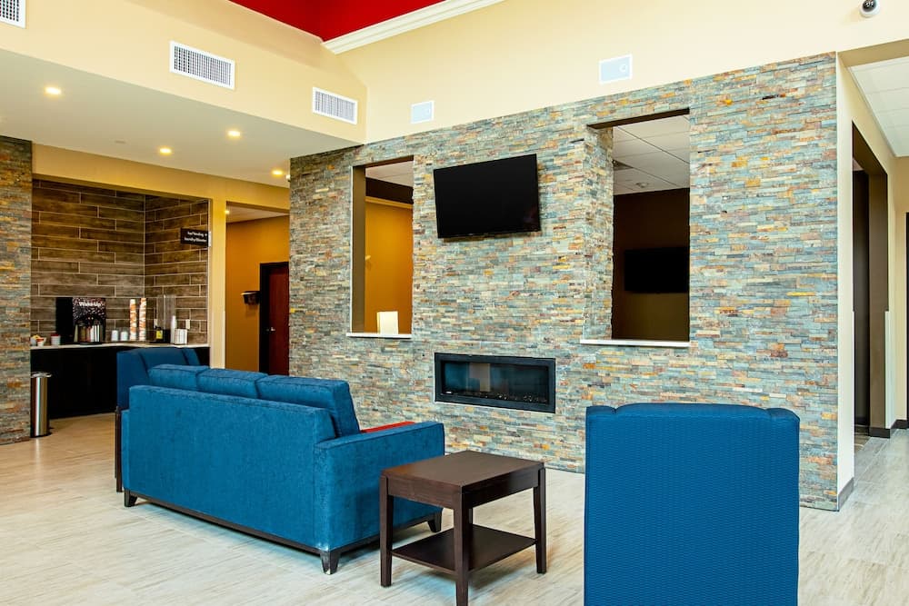 Comfort Suites Fishkill near Interstate 84
