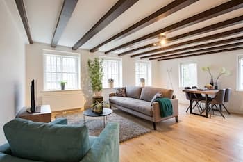 Canal Garden Apartment 11