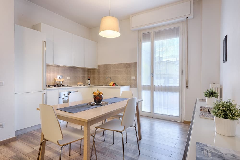 Polo Universitario by Mmega