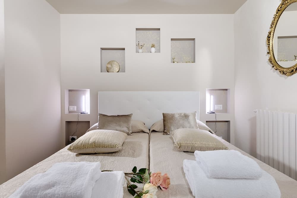 Santa Croce Cathedral by Mmega