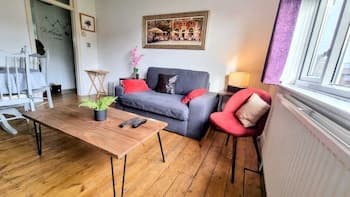 Stunning Central Richmond with garden