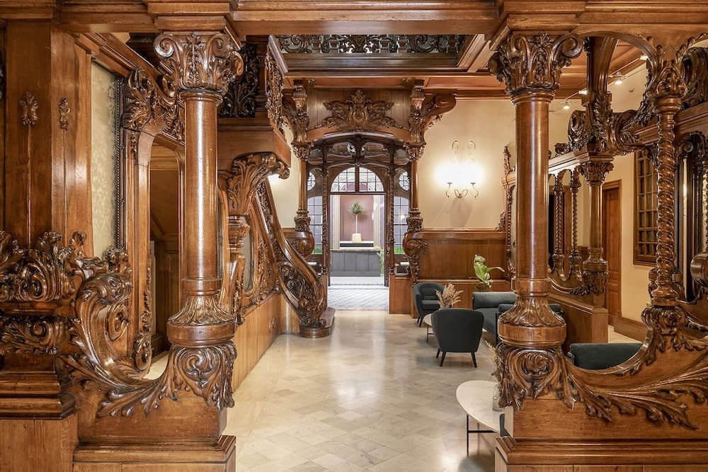 El Palauet Modernist Suites Barcelona