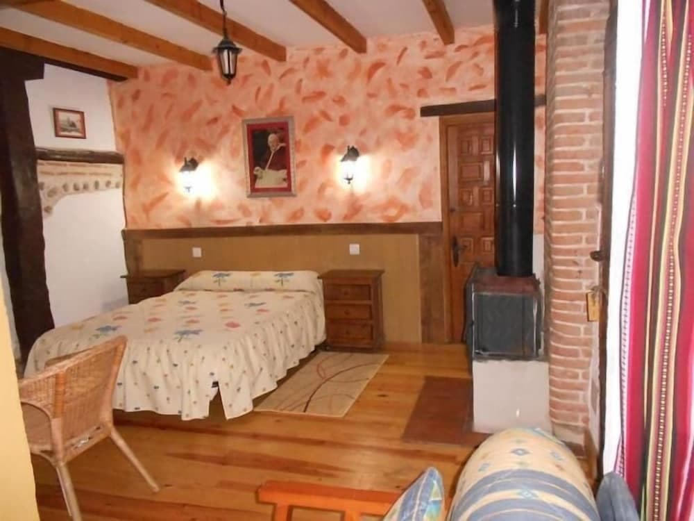 Hostal La Mesnadita
