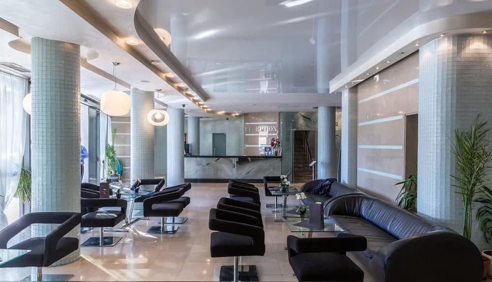 Cosmopolitan Hotel & Wellness