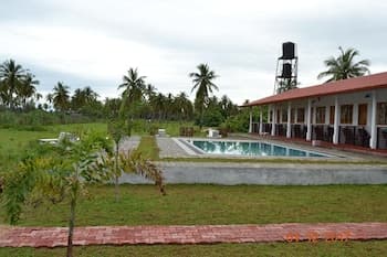 Shan Guest and Nilaveli