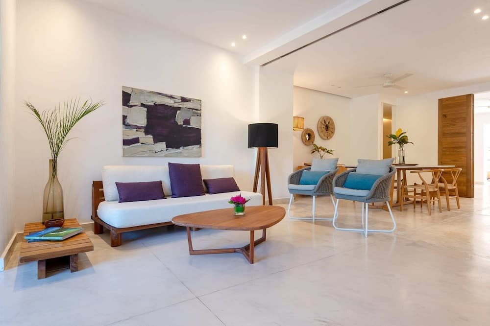 El Careyes Club & Residences