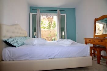 Villa Ektoras By EY Villas