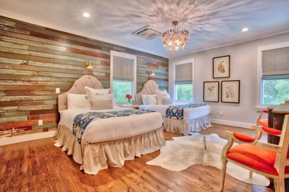 The Roost Ocean Springs