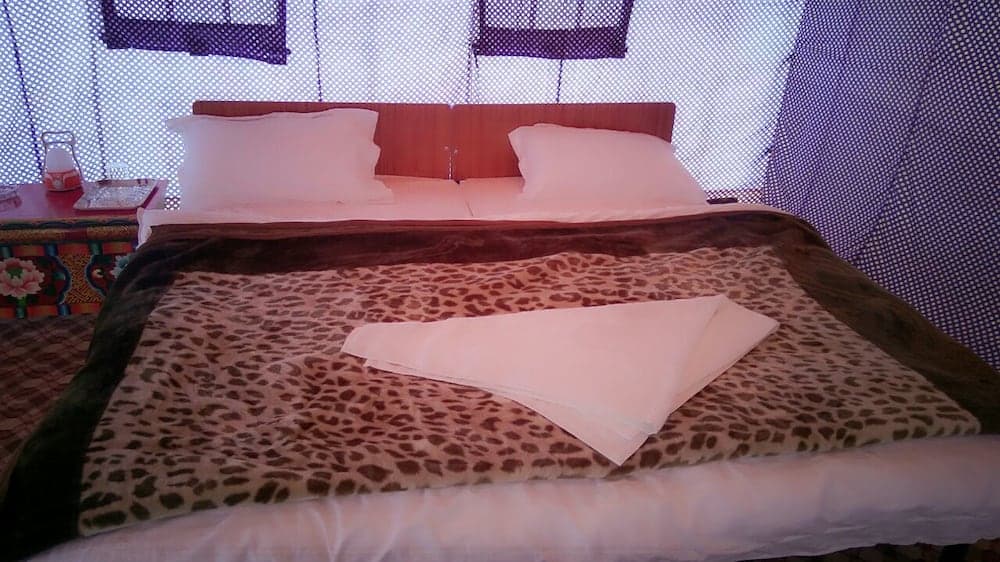 Auspicious Camps and Cottages