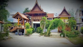 Jorakae Sampan Resort