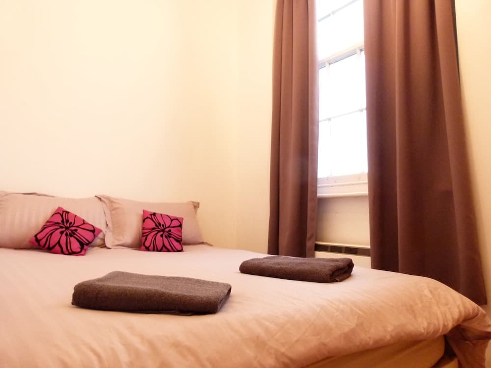 SS Property Hub – Apartment Close to Hyde Park