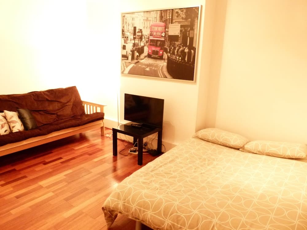 SS Property Hub – Covent Garden Apartment