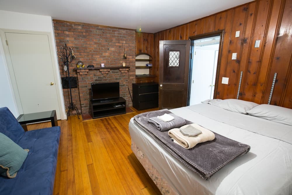 Amazing Single House in Brookline