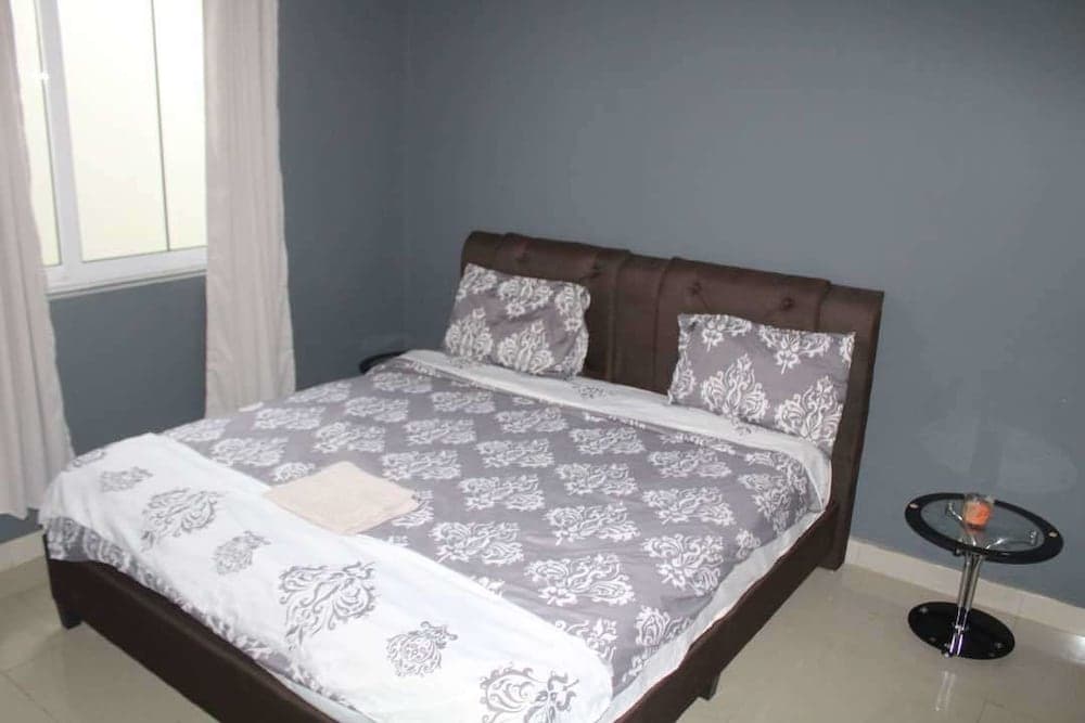 James East Legon Piece