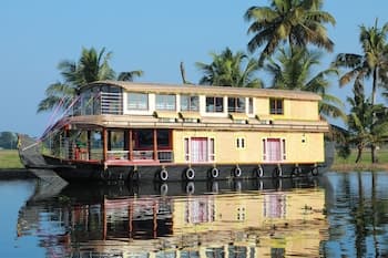 Beachparadise  Daycruise houseboat