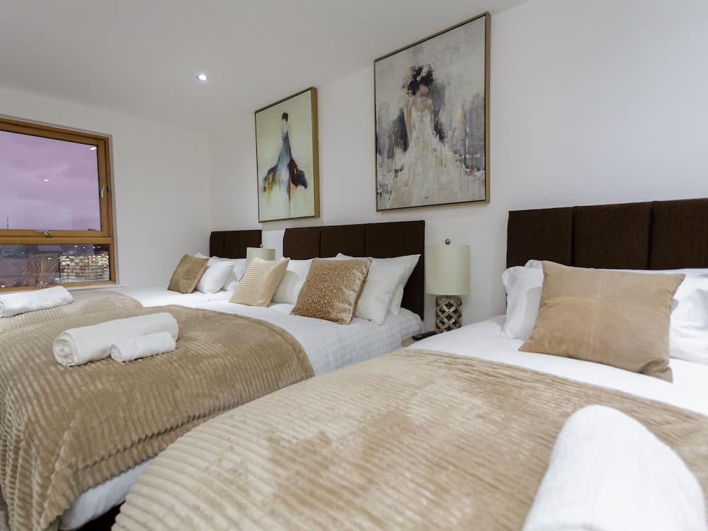 Live in Leeds Sky Penthouse