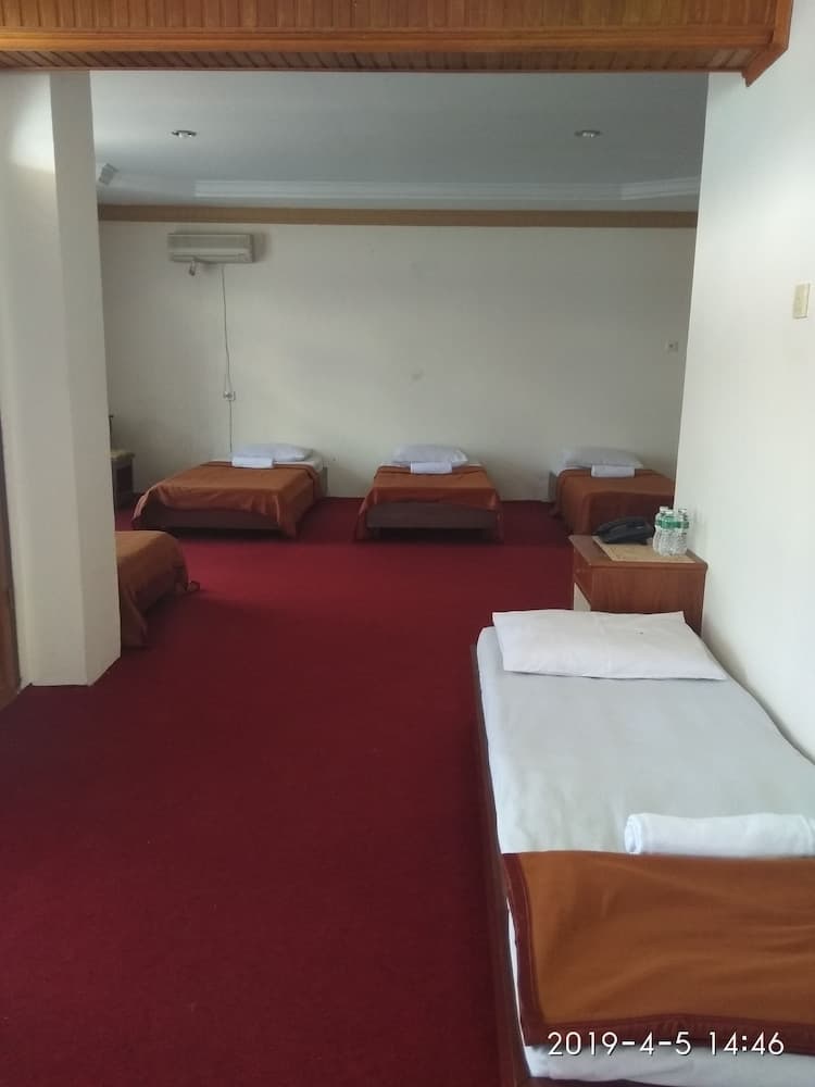 Hotel Maninjau Indah