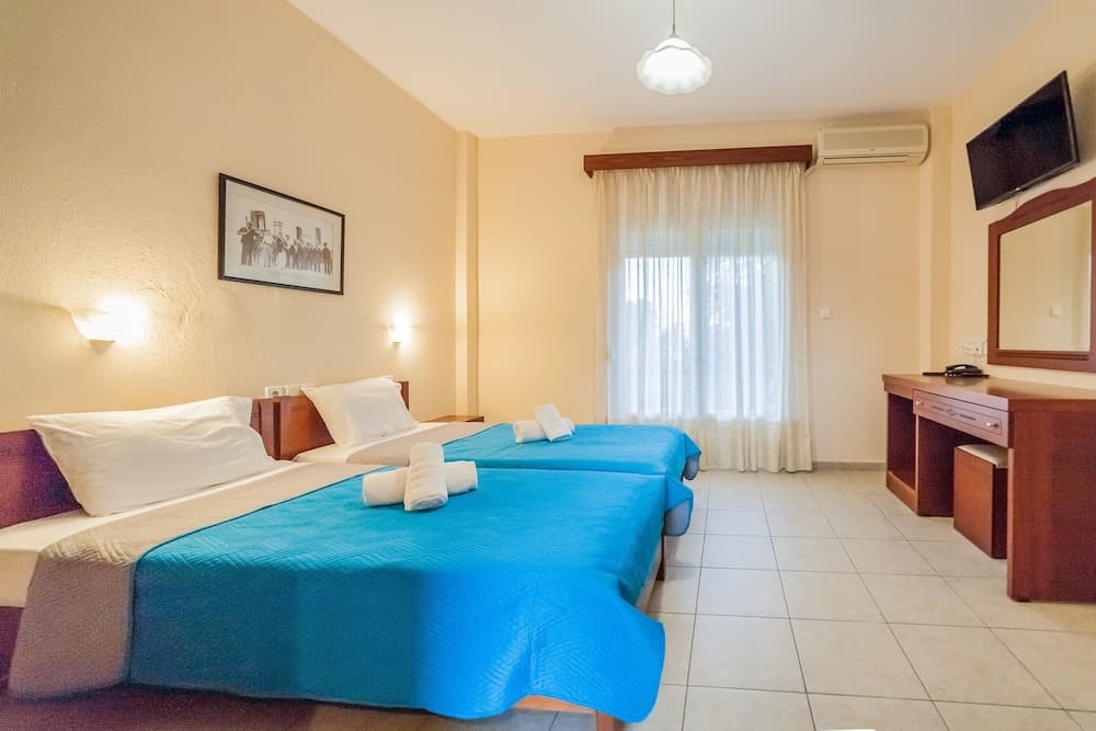 Sintrivanis Beach Resort