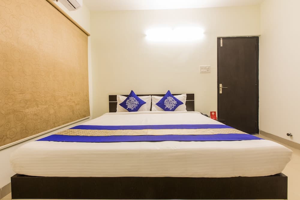 OYO 10219 Hotel Ten Eleven