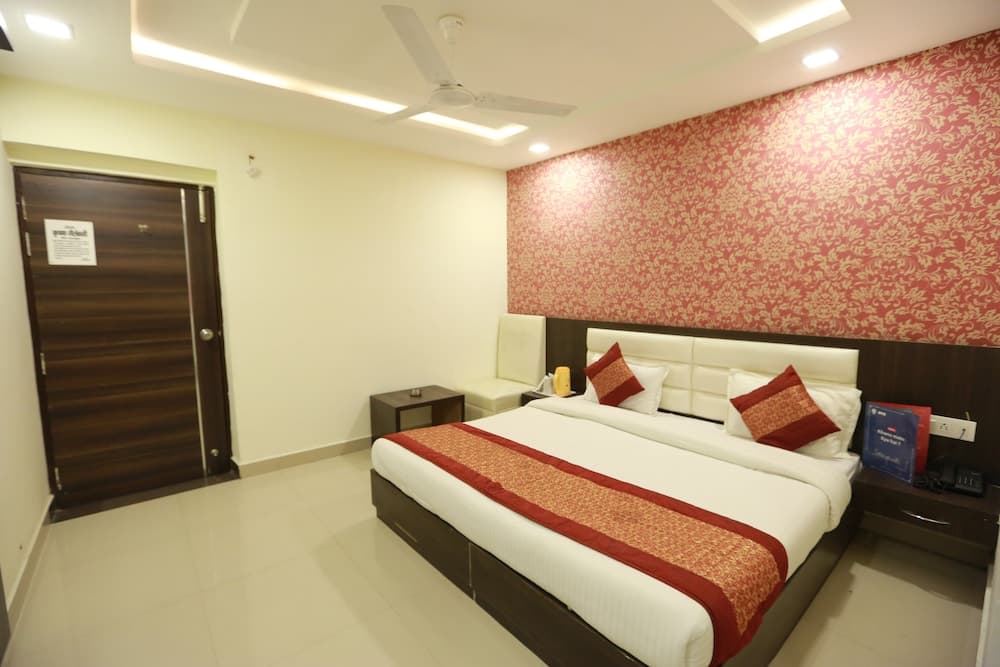 OYO 7473 Krishna Galaxy