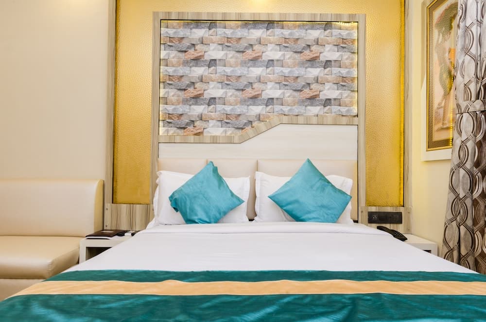 OYO 1836 Hotel Shila International