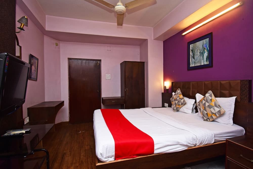 OYO 2510 near Camac Street