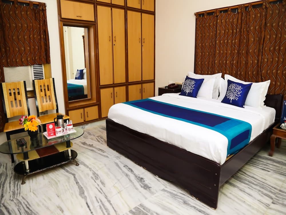 OYO 7141 SS Guest House