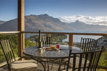 Queenstown Heights