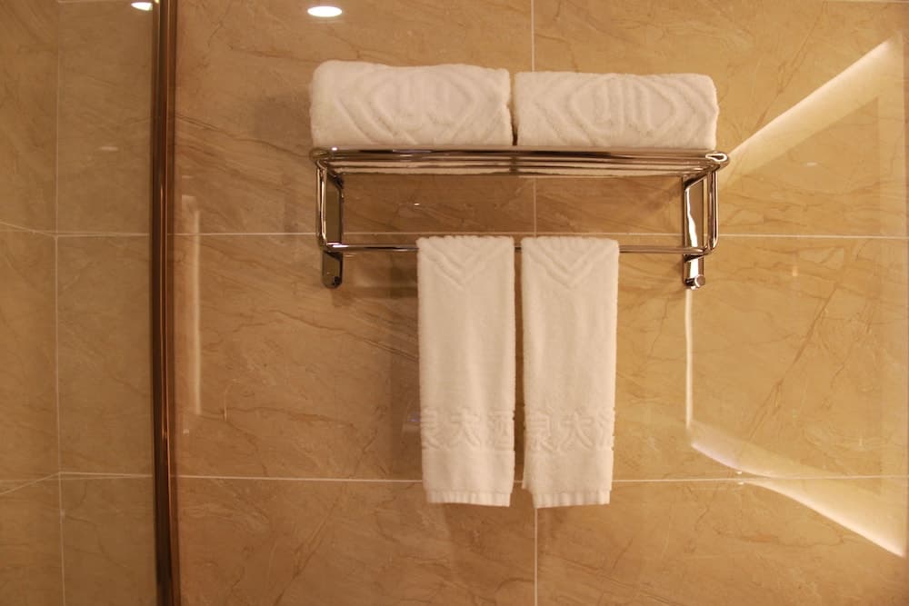 HuangGuoShuYuQuanHotel