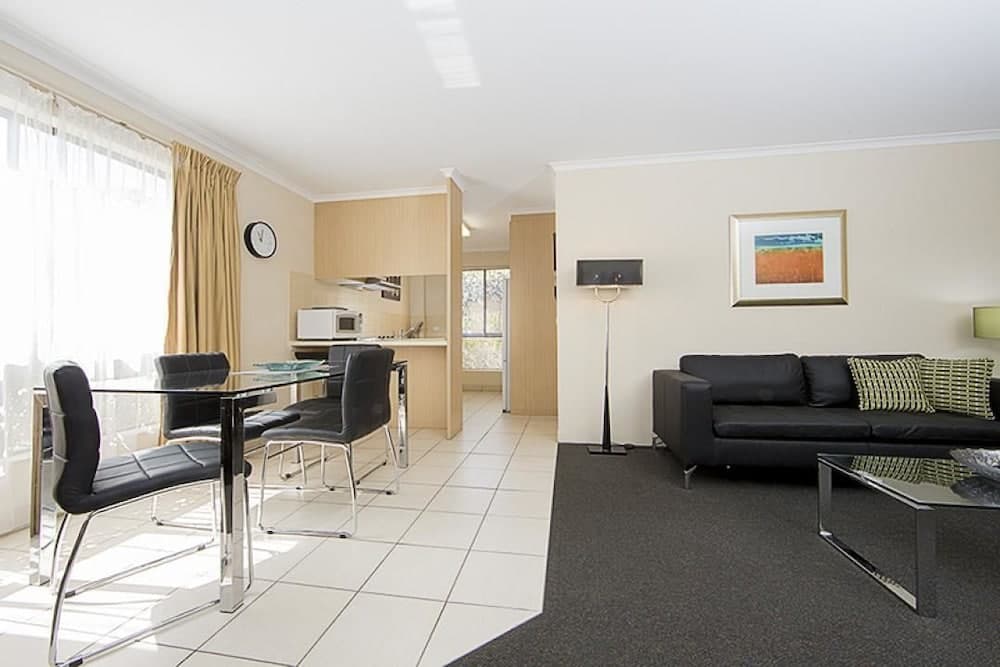 Accommodate Canberra - Kingston Court