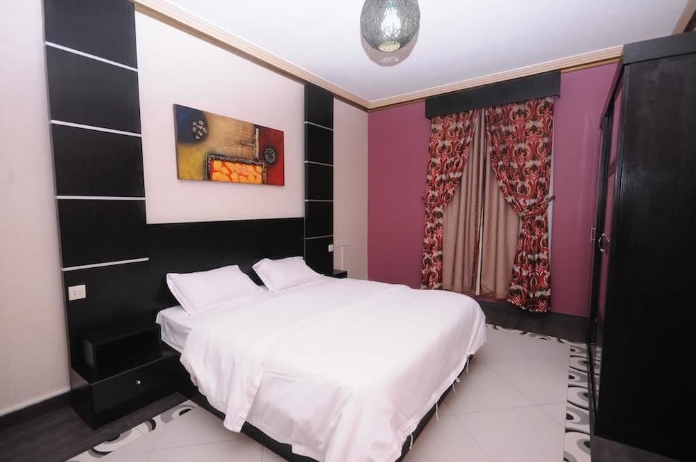 Najmat Manami Azizyya