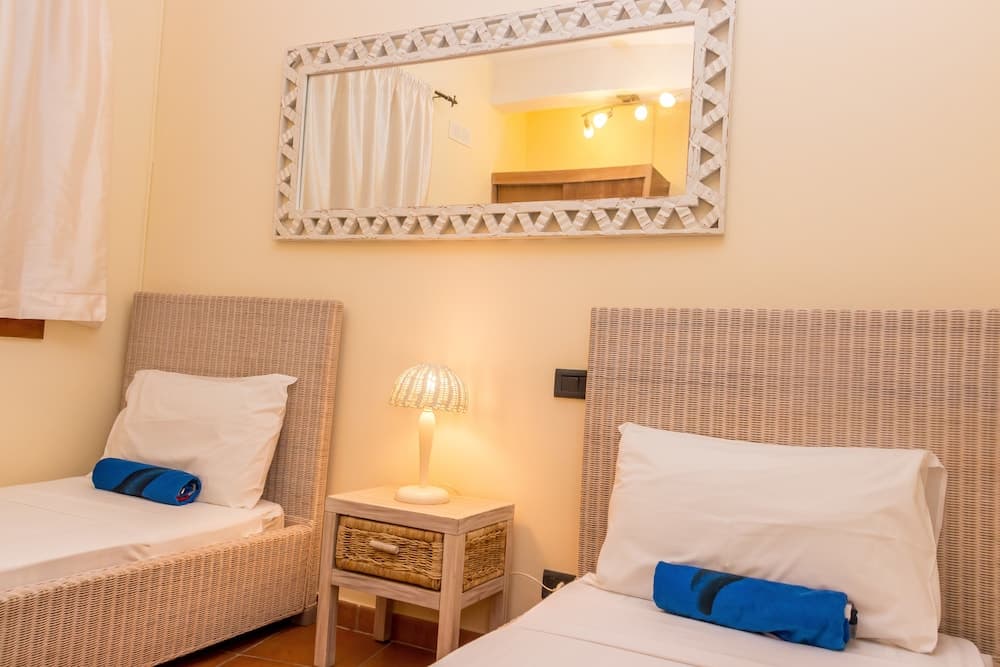 AJP Holidays - Porto Antigo 2 Beachfront Apartment