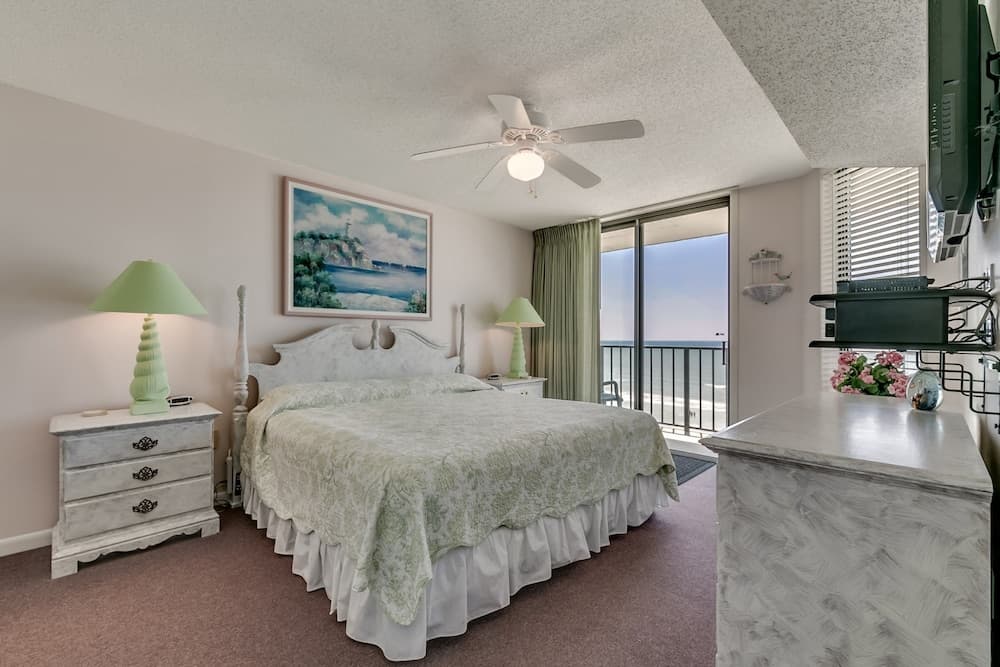 Beach Clubs by Condo-World